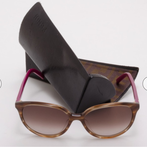 Fendi Sunglasses - Picture 7 of 7